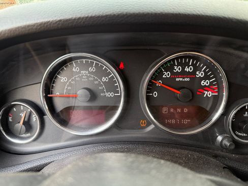 Used 2016 Jeep Wrangler Unlimited Rubicon AWD/4WD image 10