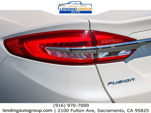Used 2018 Ford Fusion SE image 8
