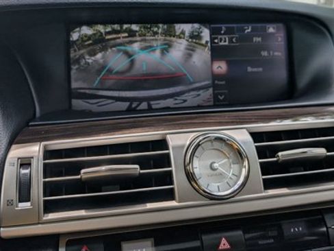 Used 2015 Lexus LS 460 w/ Comfort Package image 14