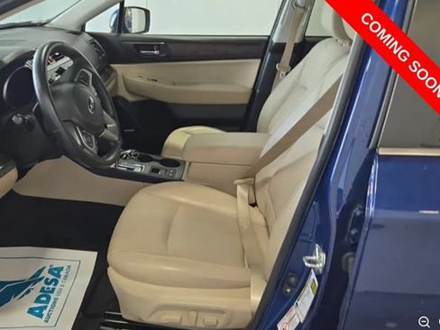 Used 2017 Subaru Outback 2.5i Limited AWD/4WD image 9
