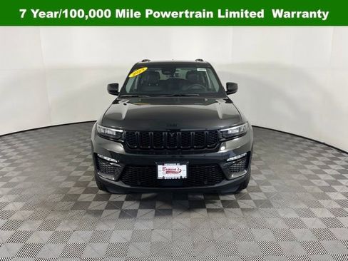 Used 2023 Jeep Grand Cherokee Limited w/ Luxury Tech Group II image 2