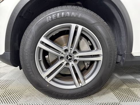Used 2021 Mercedes-Benz GLC 300 image 20