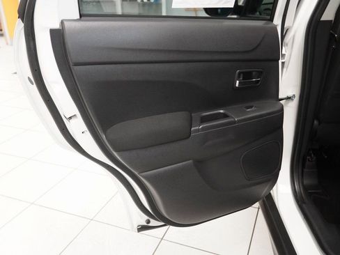 Used 2017 Mitsubishi Outlander Sport ES image 23