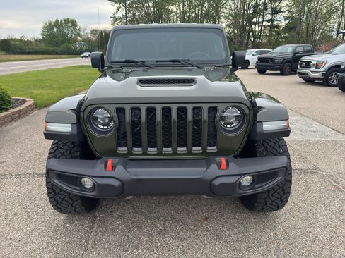 Used 2021 Jeep Gladiator Mojave w/ Dual Top Group AWD/4WD image 3
