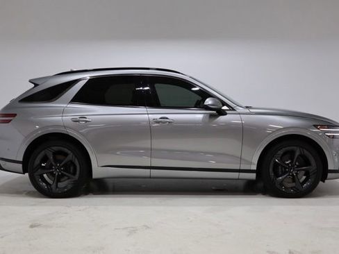Used 2026 Genesis GV70 2.5T Sport Prestige AWD/4WD image 9