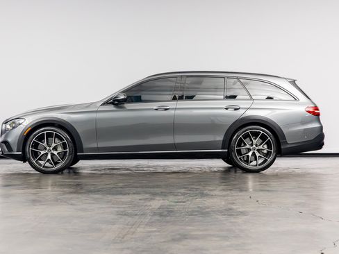 Used 2023 Mercedes-Benz E 450 4MATIC All-Terrain Wagon image 9