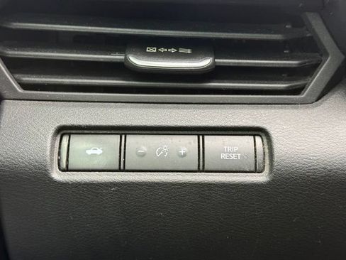 Used 2020 Nissan Altima 2.5 S FWD image 25