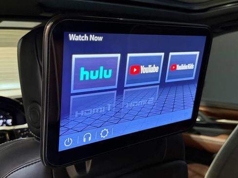 Used 2023 GMC Yukon XL Denali Ultimate AWD/4WD image 43