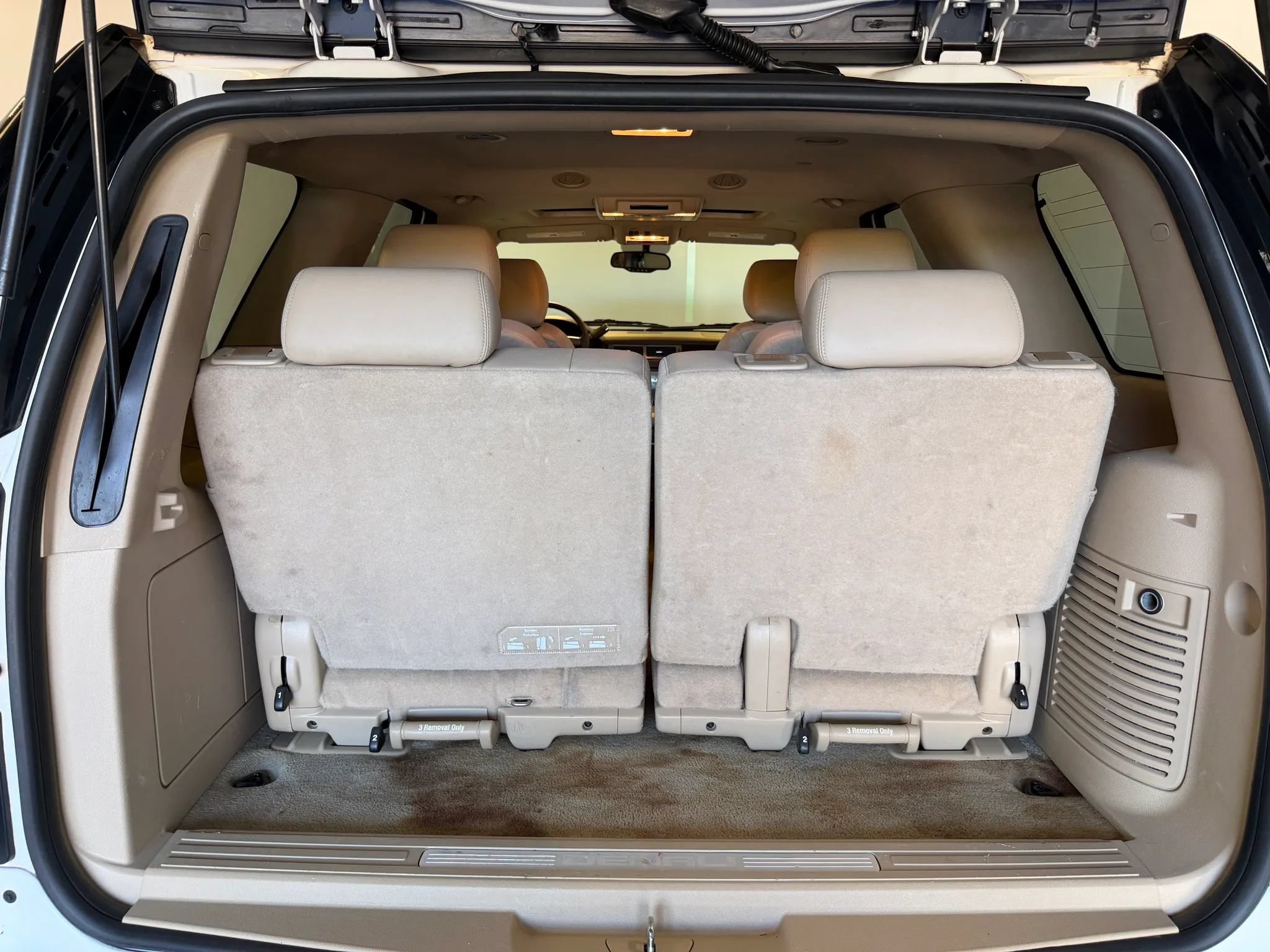 Used 2012 GMC Yukon Denali AWD/4WD image 44