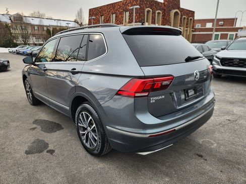 Used 2020 Volkswagen Tiguan SE image 3