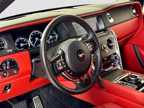 Used 2020 Rolls-Royce Cullinan image 16