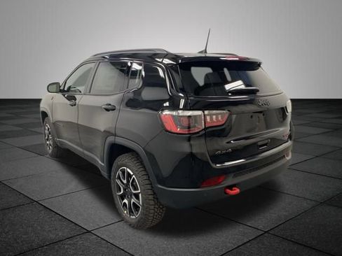 Used 2026 Jeep Compass Trailhawk w/ Sun, Sound & Navigation Group image 4