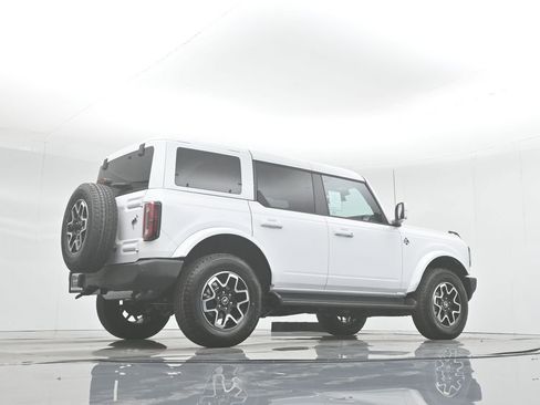 New 2025 Ford Bronco Outer Banks image 43