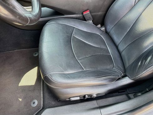 Used 2018 Buick LaCrosse Essence FWD image 19