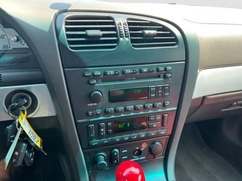 Used 2002 Ford Thunderbird image 15