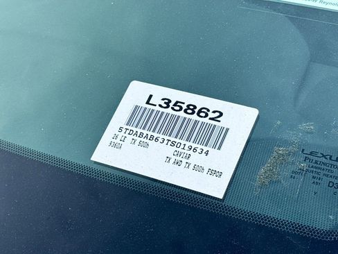 New 2026 Lexus TX 500h AWD image 16