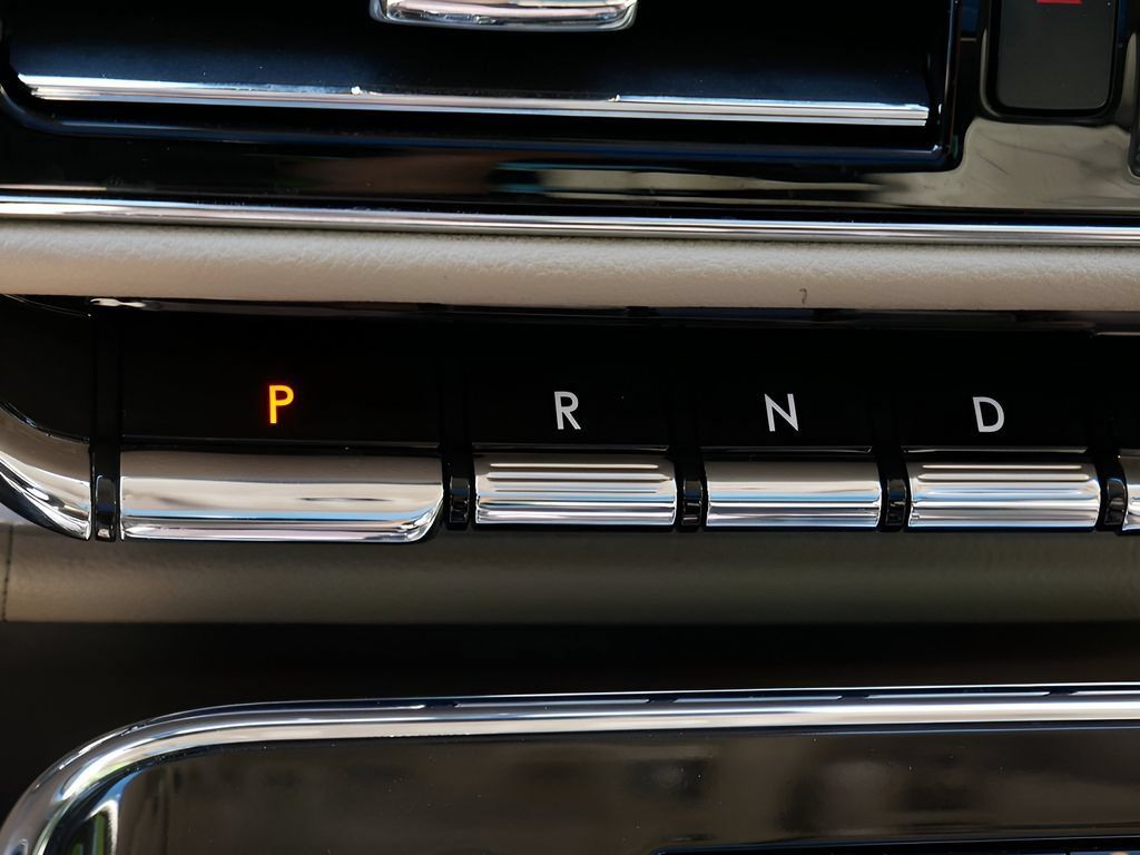 Used 2024 Lincoln Navigator Reserve AWD/4WD image 24