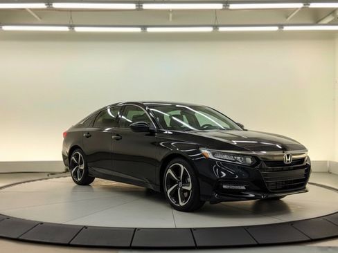 Used 2019 Honda Accord Sport image 1