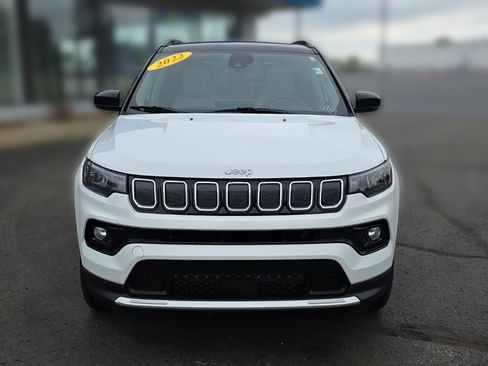 Used 2022 Jeep Compass Limited w/ Sun and Sound Group AWD/4WD image 3