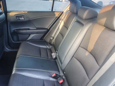 Used 2017 Honda Accord Sport image 16
