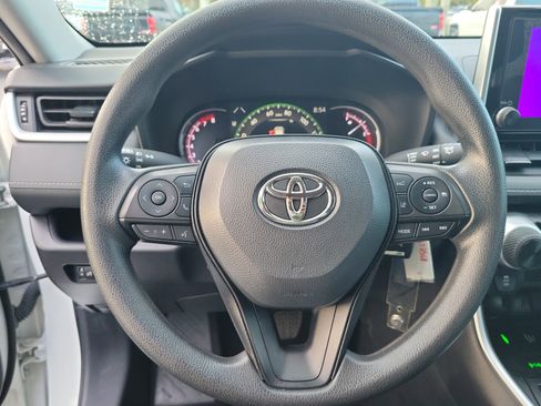 Used 2024 Toyota RAV4 LE image 22