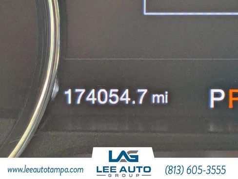 Used 2015 Ford F150 Platinum w/ Equipment Group 701A Luxury RWD image 27