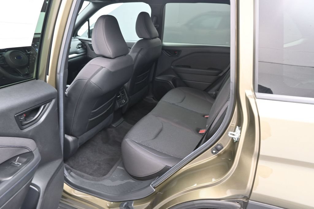 Used 2026 Subaru Forester Premium AWD/4WD image 18