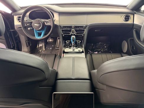 Used 2024 Bentley Flying Spur V8 AWD/4WD image 17