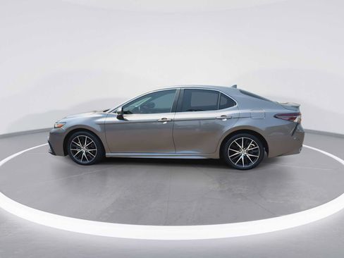 Certified 2024 Toyota Camry SE w/ Cold Weather Package FWD image 5