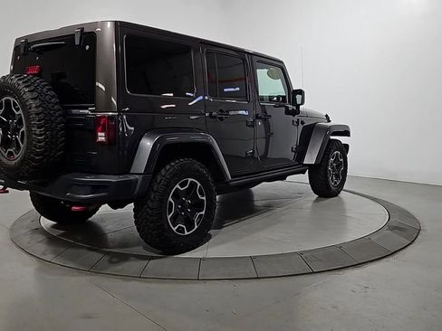 Used 2017 Jeep Wrangler Unlimited Rubicon AWD/4WD image 5