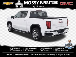 Used 2021 GMC Sierra 1500 SLT w/ SLT Premium Package AWD/4WD video 3