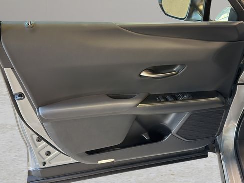 New 2026 Lexus UX 300h AWD image 10