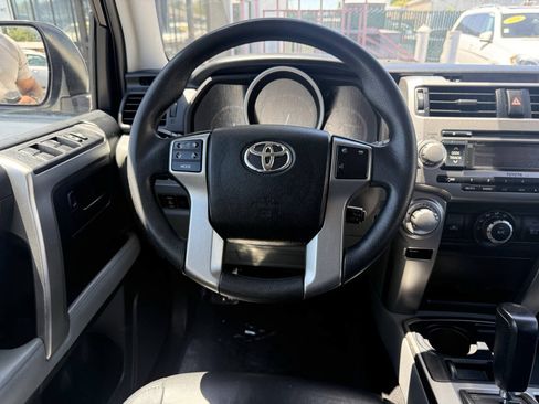 Used 2011 Toyota 4Runner SR5 w/ Convenience Pkg RWD image 15