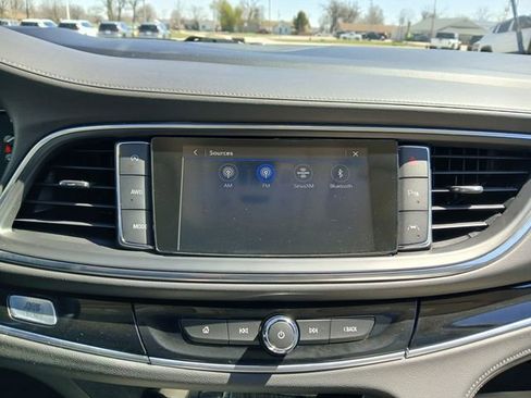 Used 2024 Buick Enclave Avenir w/ Avenir Technology Package image 23