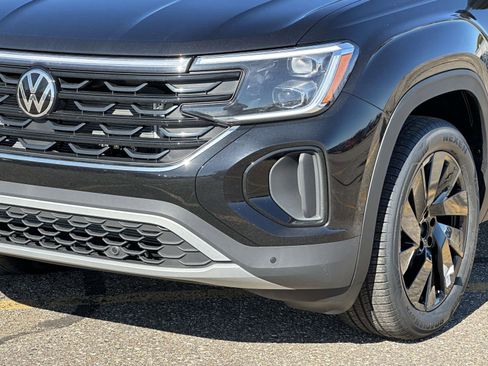 New 2026 Volkswagen Atlas Cross Sport SE image 8