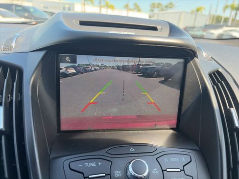 Used 2015 Ford Escape SE w/ Equipment Group 201A AWD/4WD image 19