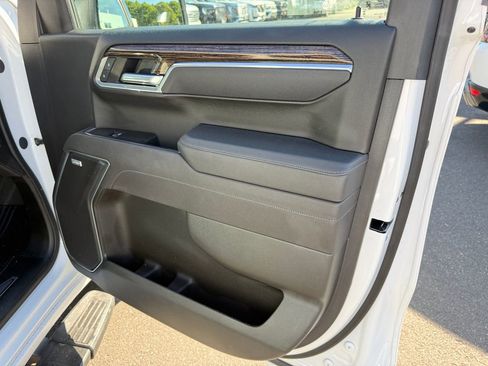 Used 2025 GMC Sierra 1500 Elevation w/ Preferred Package AWD/4WD image 33
