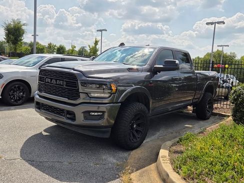 Used 2022 RAM 2500 Limited AWD/4WD image 3