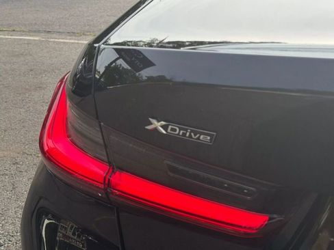 Used 2019 BMW 330i xDrive Sedan w/ Premium Package image 36