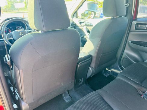 Used 2019 Mitsubishi Eclipse Cross LE image 39