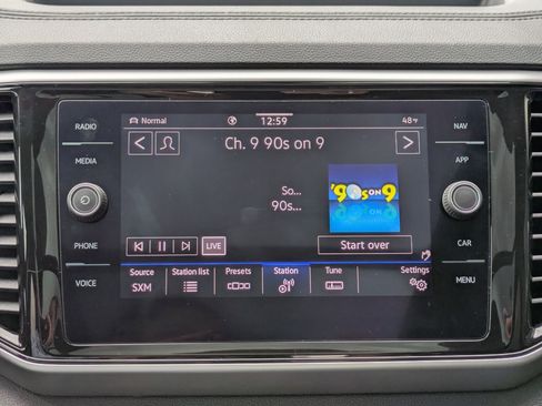 Used 2022 Volkswagen Atlas SEL Premium image 16