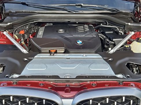 Certified 2022 BMW X4 xDrive30i w/ Premium Package image 10