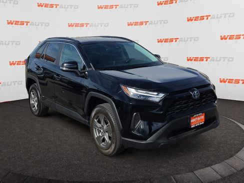 Used 2023 Toyota RAV4 XLE w/ Convenience Package AWD/4WD image 7