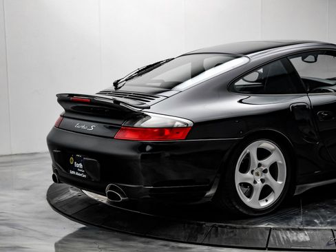 Used 2005 Porsche 911 Turbo S image 14