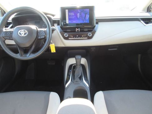 Used 2023 Toyota Corolla LE image 14