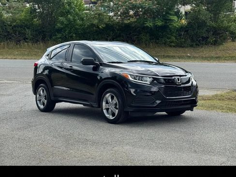 Used 2021 Honda HR-V LX image 1
