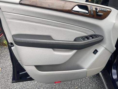 Used 2012 Mercedes-Benz ML 350 BlueTEC 4MATIC image 11