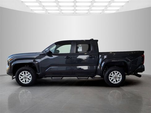 New 2025 Toyota Tacoma SR5 image 5