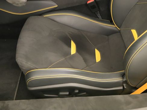 Used 2023 Lamborghini Huracan Tecnica RWD image 21