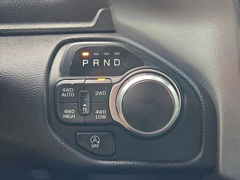 Used 2019 RAM 1500 Big Horn image 11